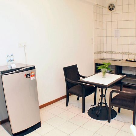Promenade Service Apartment Kota Kinabalu Exterior photo